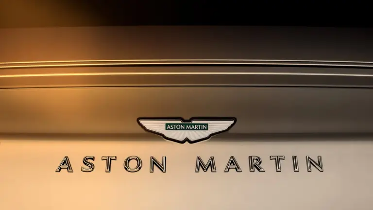Aston Martin DB12 Goldfinger Edition - 10
