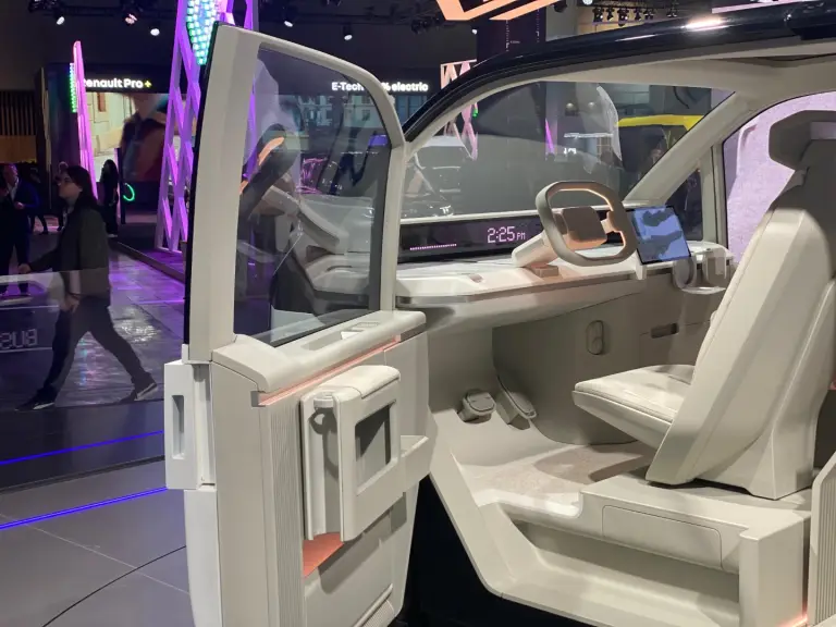 Kia PV5 2024 - Salone di Parigi 2024 - 6