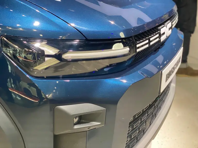 Dacia Bigster - Salone di Parigi 2024 - 2