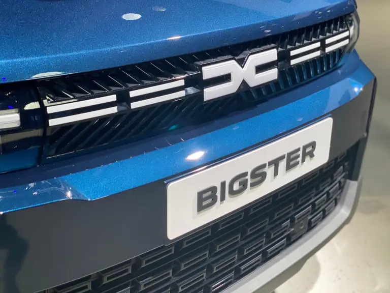 Dacia Bigster - Salone di Parigi 2024 - 3