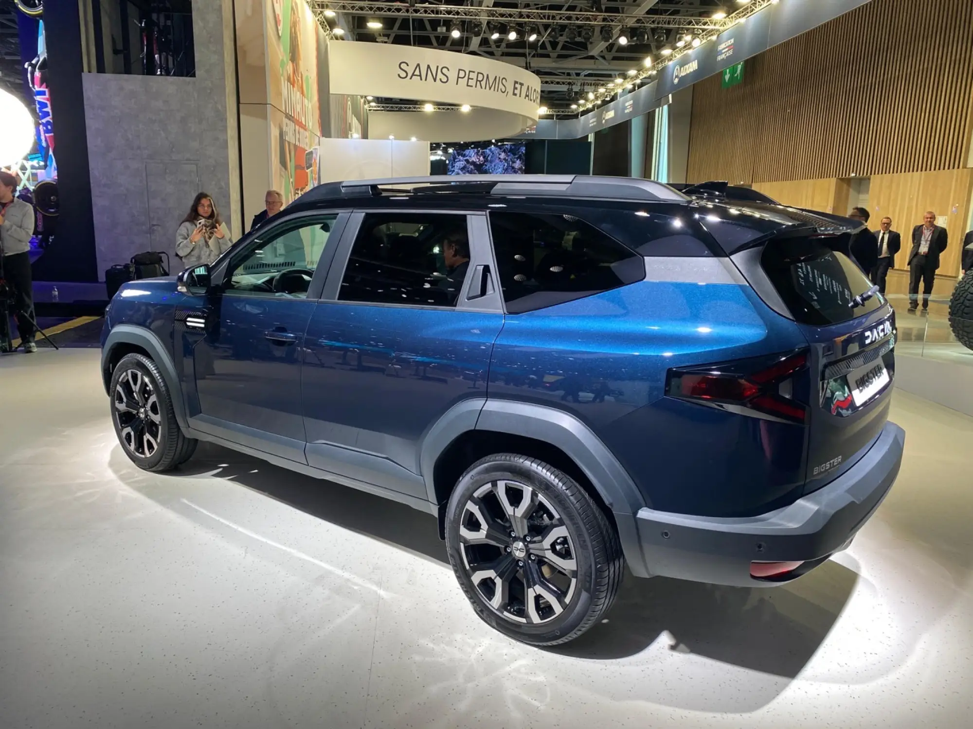 Dacia Bigster - Salone di Parigi 2024 - 10
