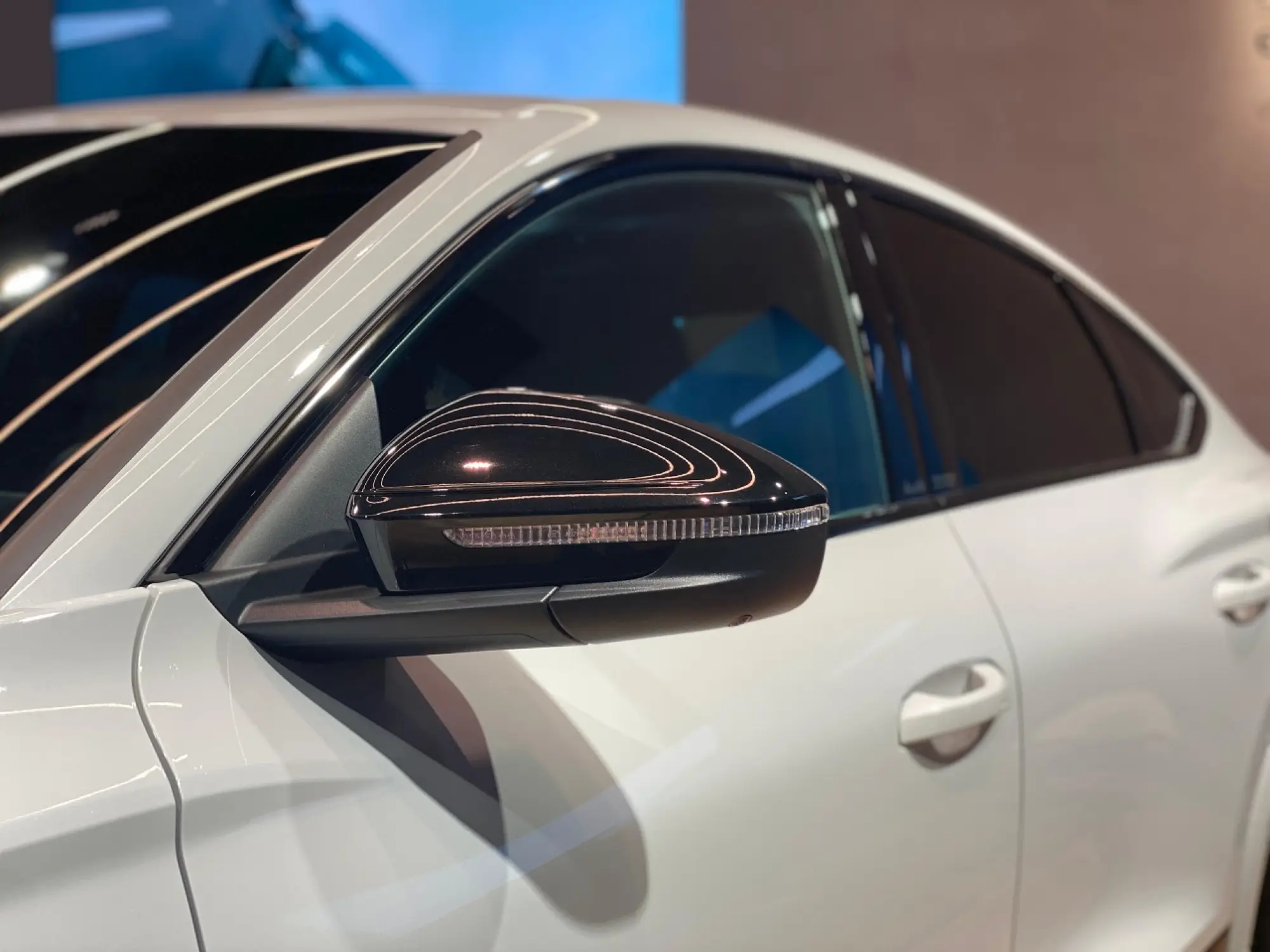 Audi Q6 Sportback e-tron - Salone di Parigi 2024 - 9