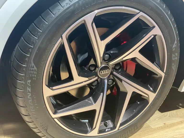 Audi Q6 Sportback e-tron - Salone di Parigi 2024 - 6