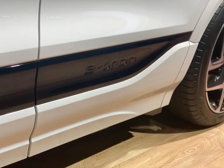 Audi Q6 Sportback e-tron - Salone di Parigi 2024 - 3