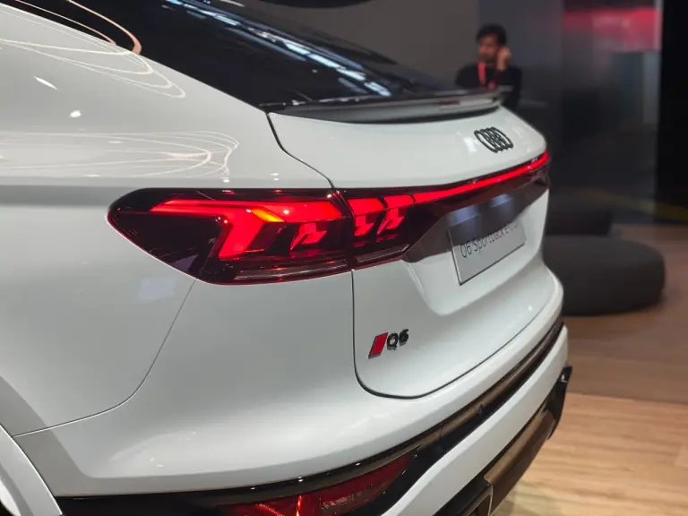 Audi Q6 Sportback e-tron - Salone di Parigi 2024 - 2