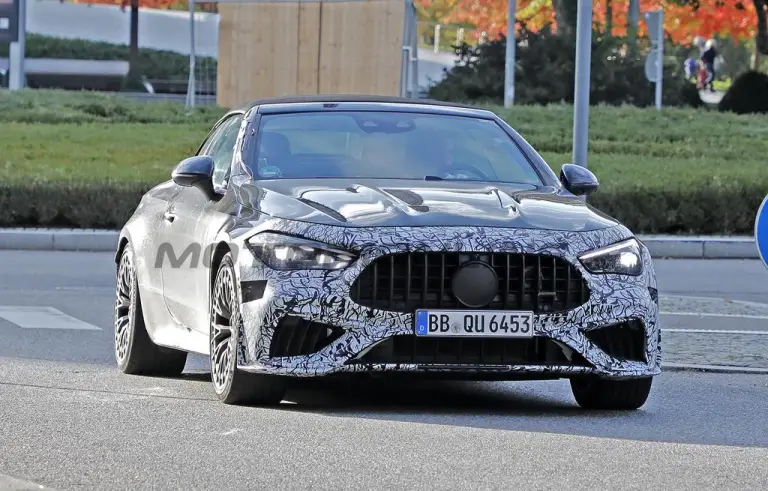Mercedes-AMG CLE 63 Cabrio 2025 - Foto spia 14-10-2024 - 4
