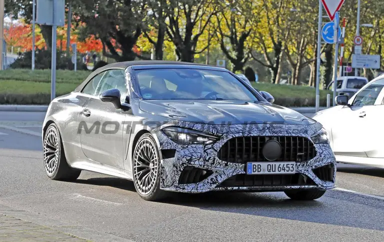 Mercedes-AMG CLE 63 Cabrio 2025 - Foto spia 14-10-2024 - 3