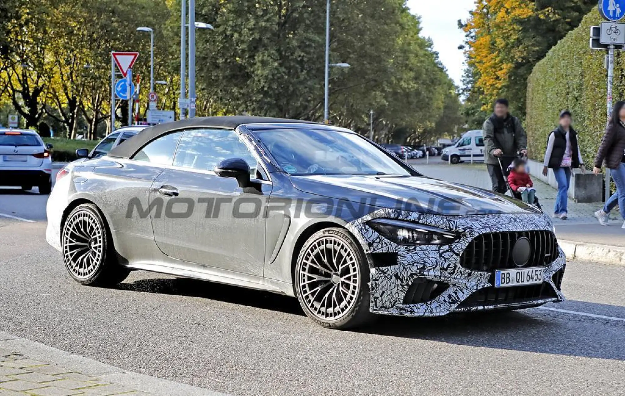 Mercedes-AMG CLE 63 Cabrio 2025 - Foto spia 14-10-2024 - 9