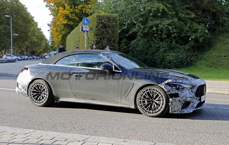 Mercedes-AMG CLE 63 Cabrio 2025 - Foto spia 14-10-2024 - 2