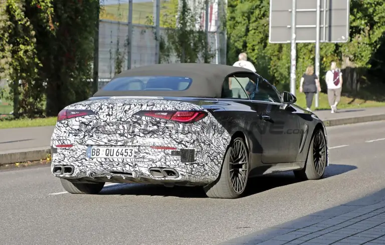 Mercedes-AMG CLE 63 Cabrio 2025 - Foto spia 14-10-2024 - 11