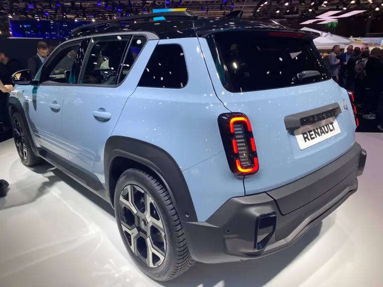 Renault 4 E-Tech Electric - Salone di Parigi 2024 - 8