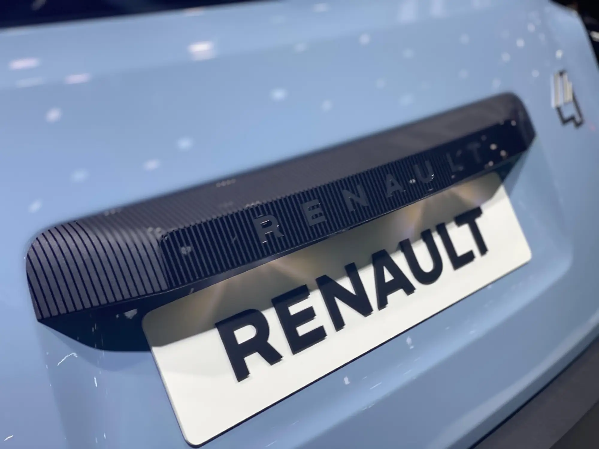 Renault 4 E-Tech Electric - Salone di Parigi 2024 - 7