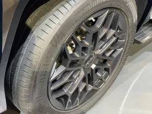 BYD Yangwang U8 - Salone di Parigi 2024 - 8