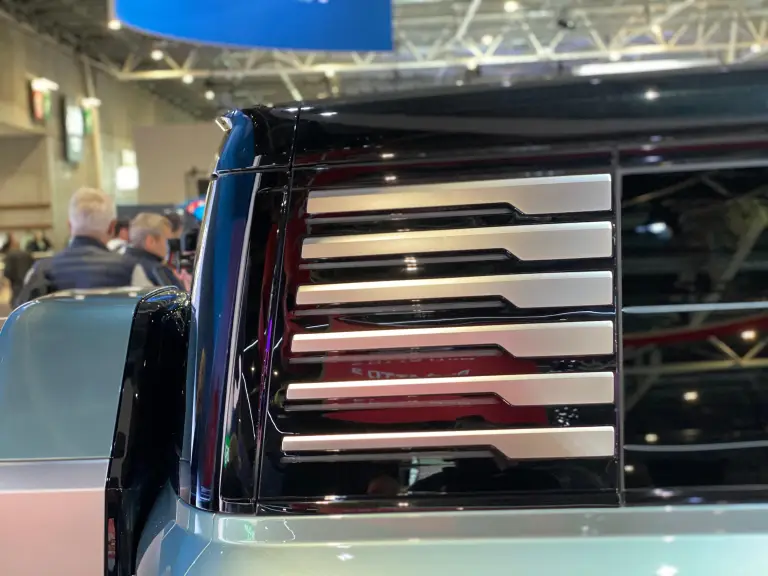 BYD Yangwang U8 - Salone di Parigi 2024 - 2