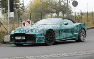 Aston Martin Vanquish Volante 2025 - Foto spia 16-10-2024 - 5