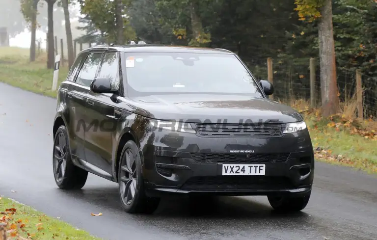 Range Rover Sport EV - Foto spia 16-10-2024 - 5