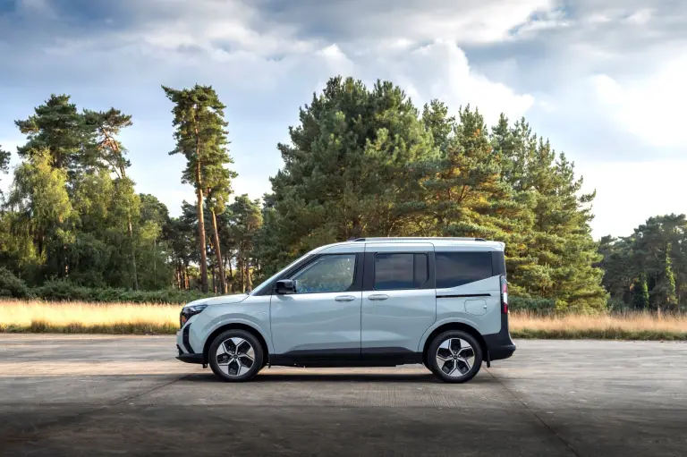 Ford E-Tourneo Courier - 5