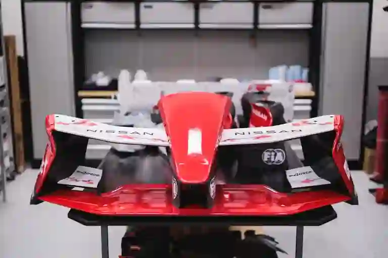 Nissan Formula E Team presenta la livrea per la stagione 11 - 4