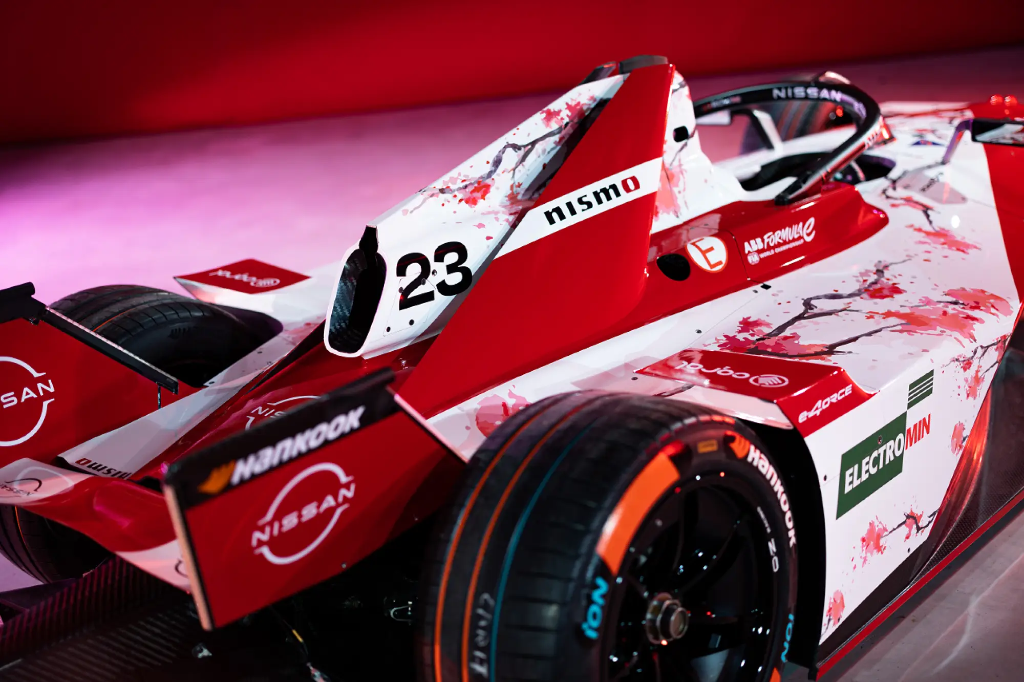 Nissan Formula E Team presenta la livrea per la stagione 11 - 7