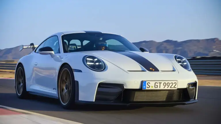 Porsche 911 GT3 2025 - 15