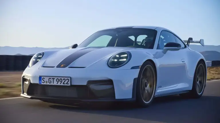 Porsche 911 GT3 2025 - 12