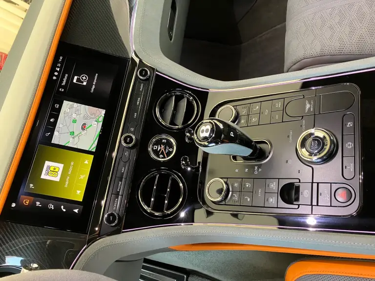 Bentley Continental GT Speed 2024 - Foto live Milano - 20