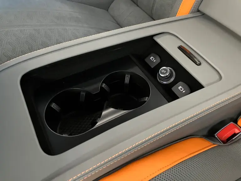 Bentley Continental GT Speed 2024 - Foto live Milano - 26