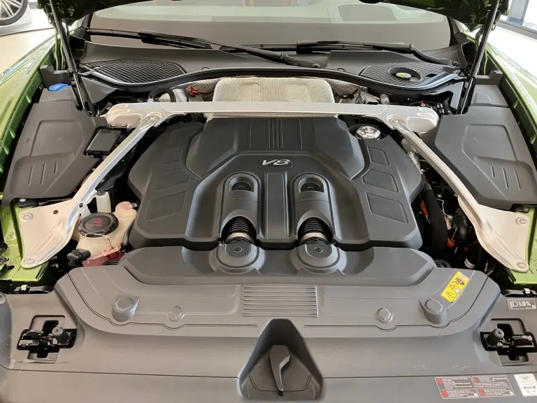 Bentley Continental GT Speed 2024 - Foto live Milano - 32