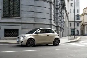 Fiat 500e Giorgio Armani Collectors Edition - Foto ufficiali