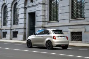 Fiat 500e Giorgio Armani Collectors Edition - Foto ufficiali