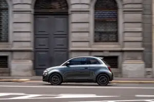 Fiat 500e Giorgio Armani Collectors Edition - Foto ufficiali