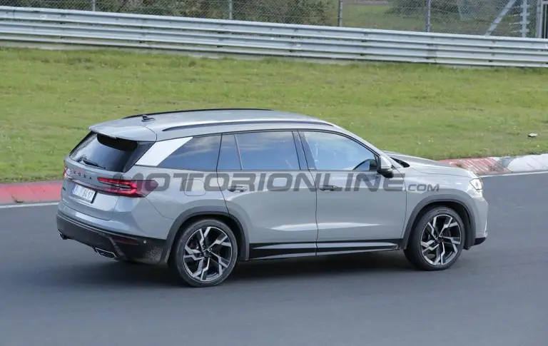 Skoda Kodiaq RS - Foto spia 23-10-2024 - 5