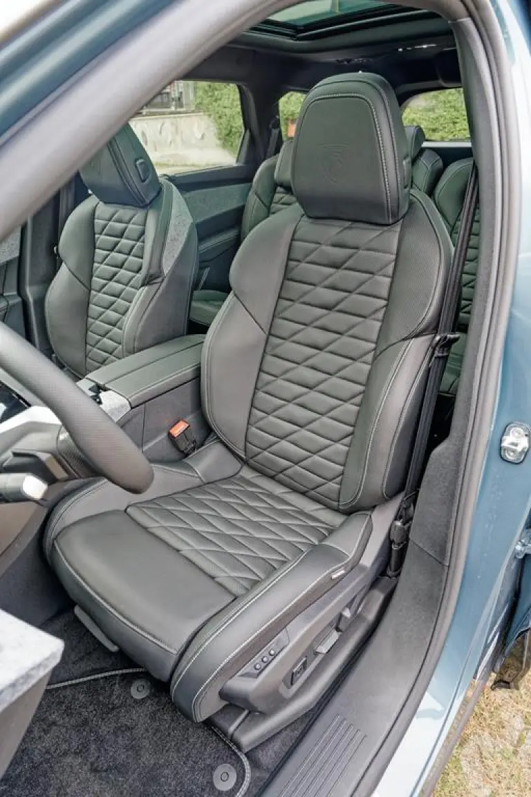 Peugeot E-5008 - Crans-Montana - 16