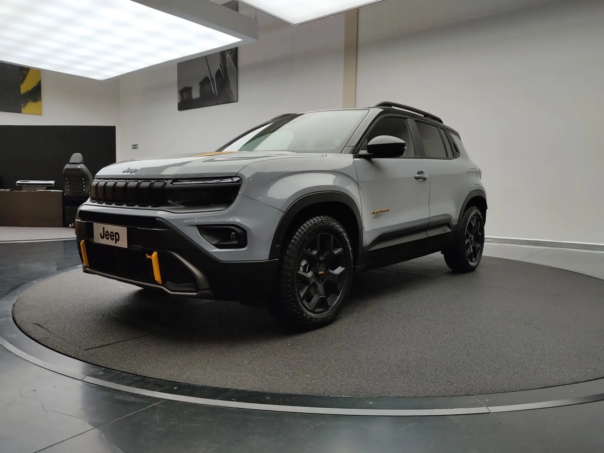 Jeep Avenger 4xe The North Face Edition - Foto live - 1