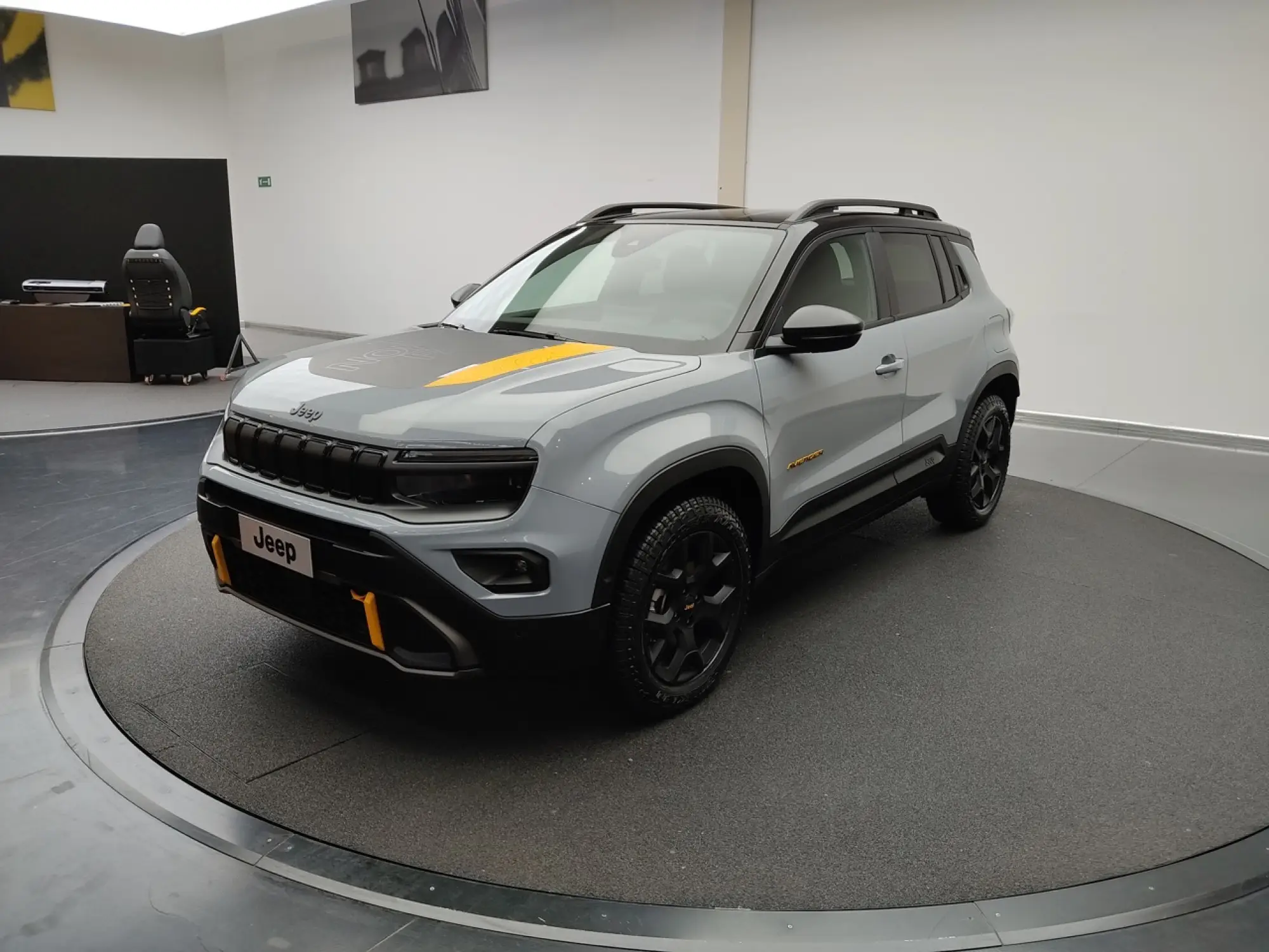 Jeep Avenger 4xe The North Face Edition - Foto live - 3