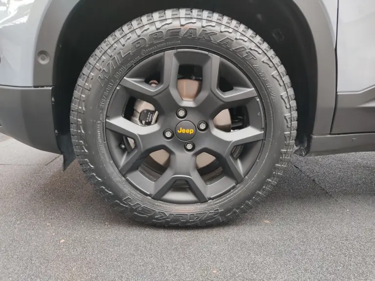 Jeep Avenger 4xe The North Face Edition - Foto live - 11