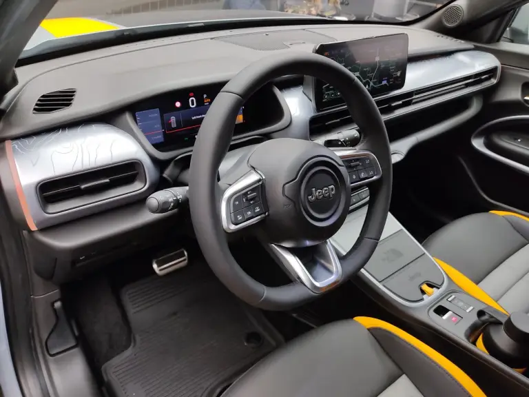 Jeep Avenger 4xe The North Face Edition - Foto live - 29