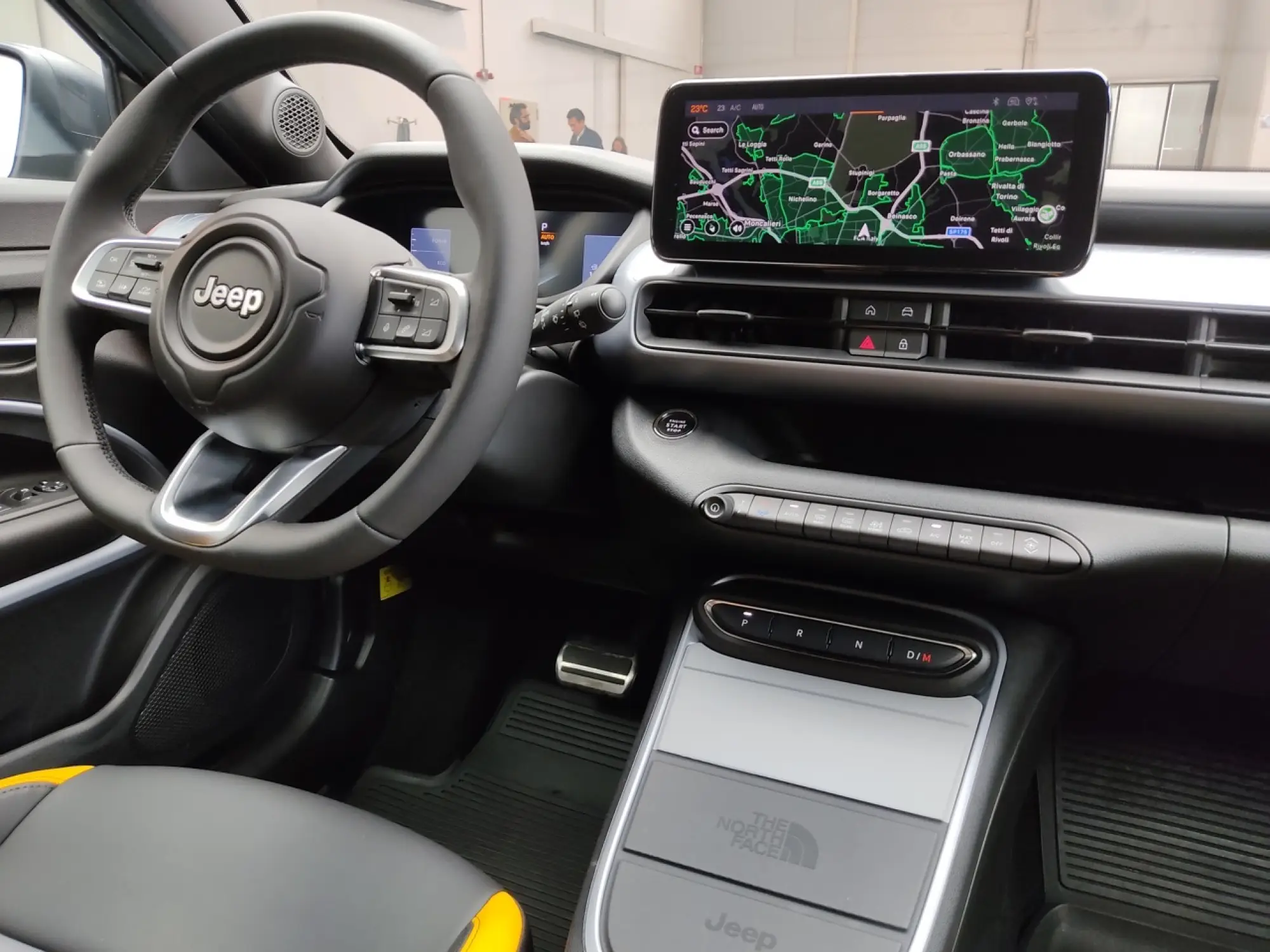 Jeep Avenger 4xe The North Face Edition - Foto live - 34