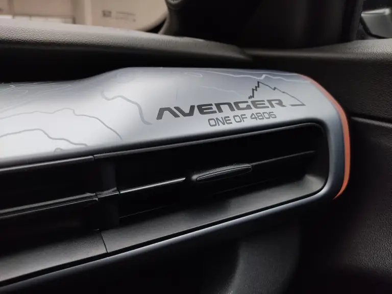 Jeep Avenger 4xe The North Face Edition - Foto live - 36