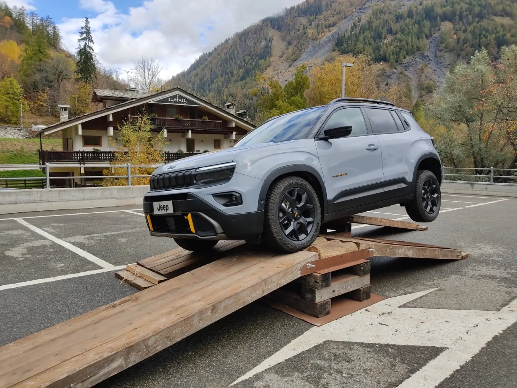 Jeep Avenger 4xe The North Face Edition - Foto live - 63
