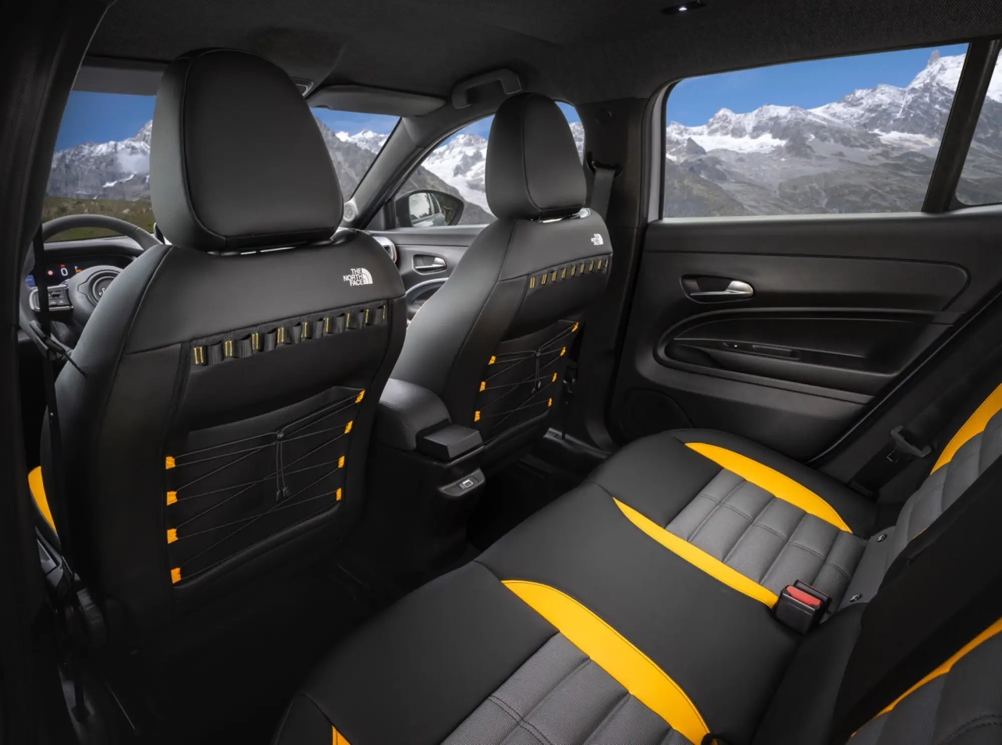 Jeep Avenger 4xe The North Face Edition - Foto live - 81