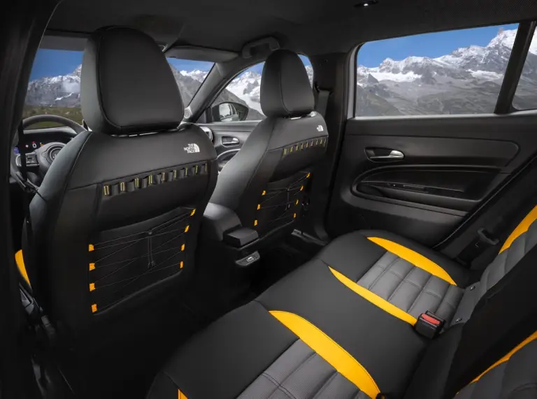 Jeep Avenger 4xe The North Face Edition - Foto live - 81