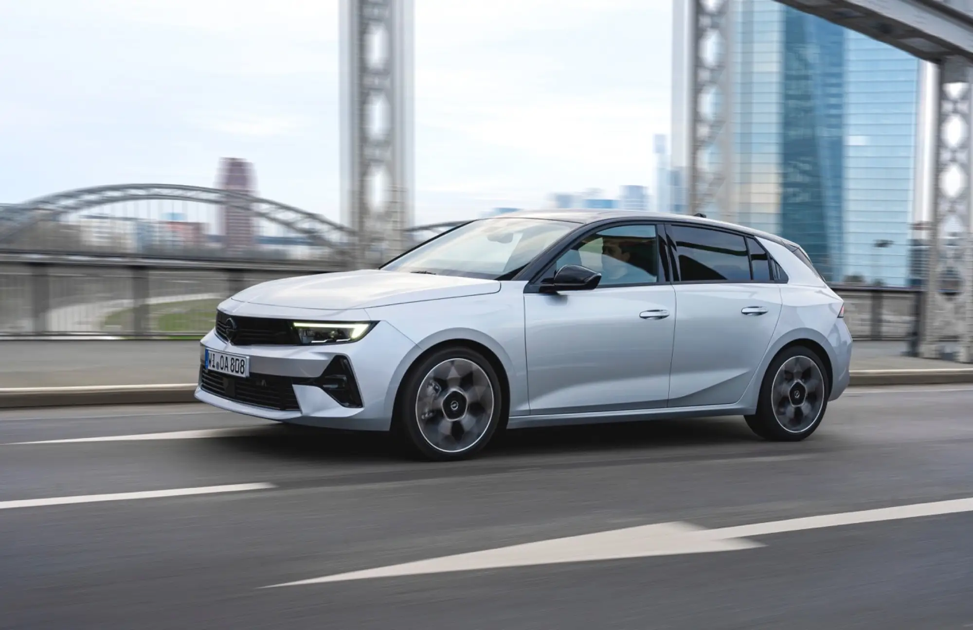 Opel - I modelli ibridi 48V - 8