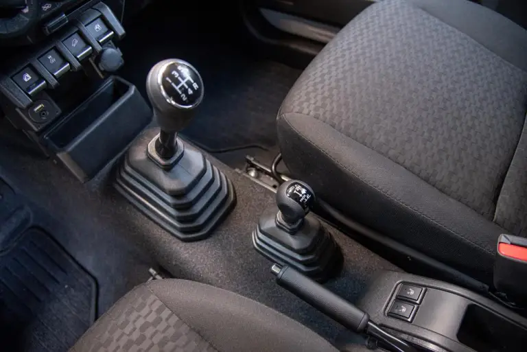 Suzuki Jimny Mata - 32