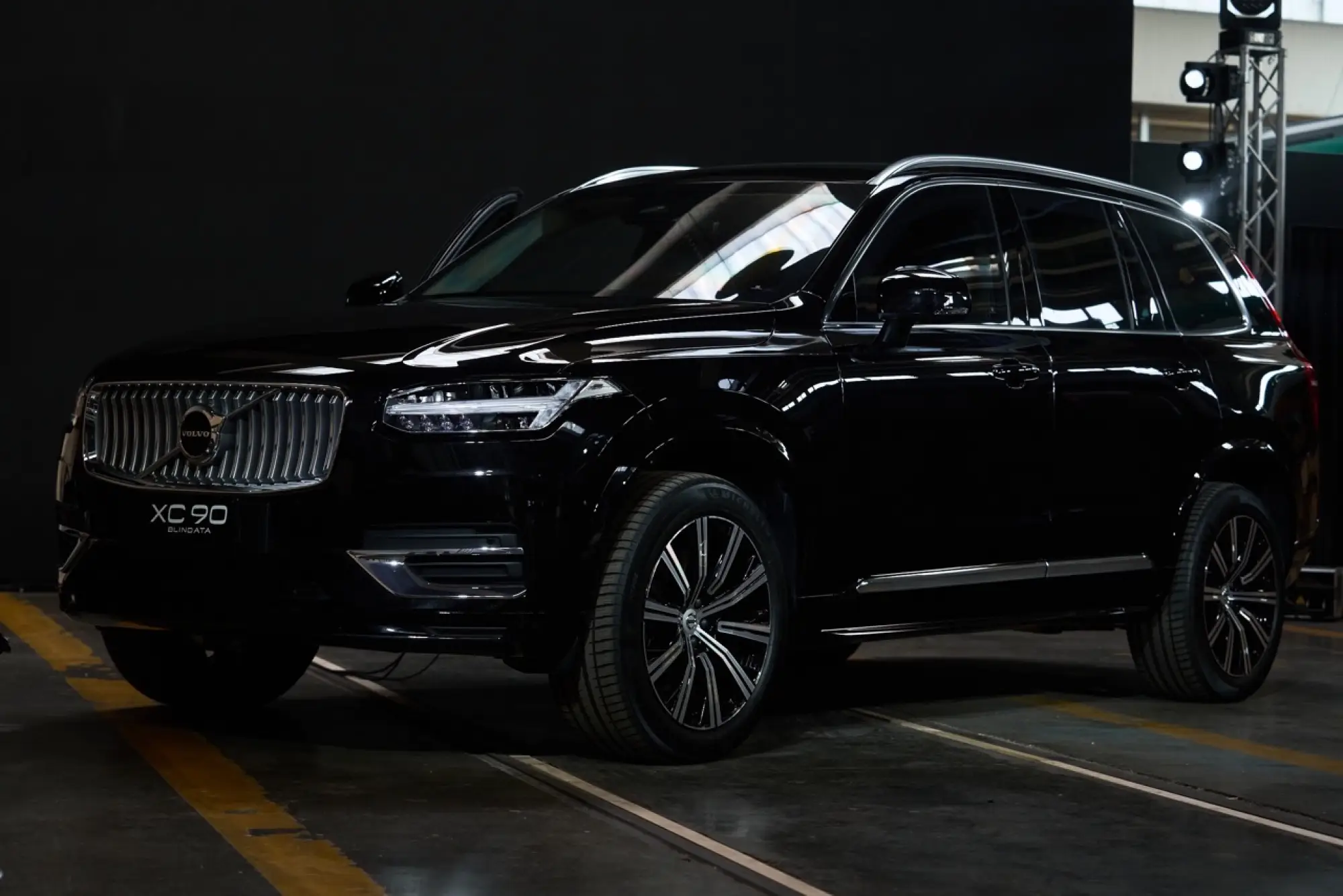 Volvo XC90 Blindata - Foto live Bologna - 21