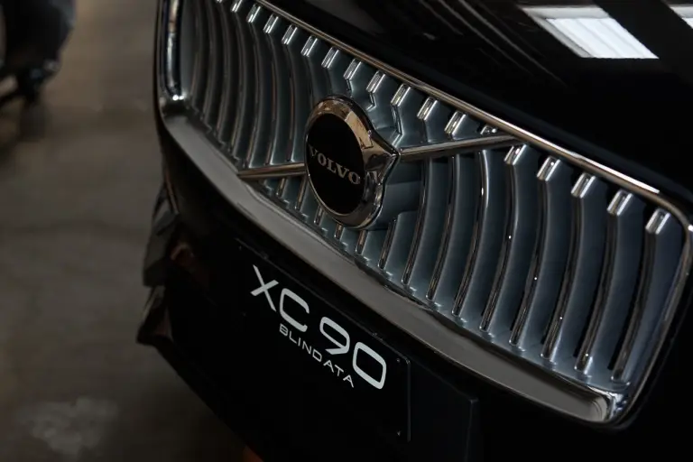 Volvo XC90 Blindata - Foto live Bologna - 23
