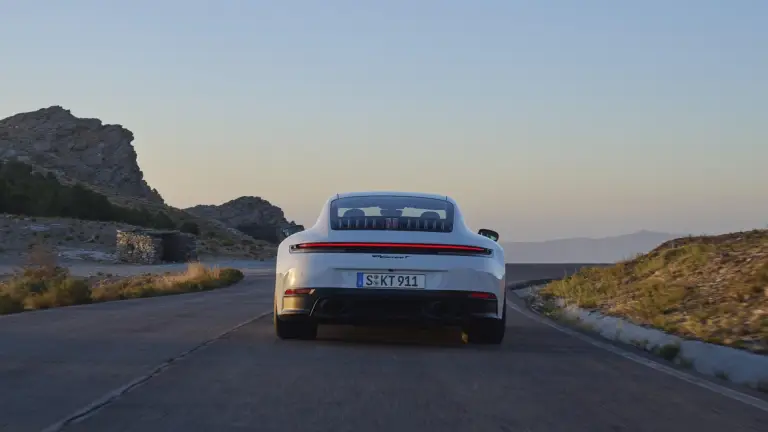 Porsche nuova 911 Carrera T - 5