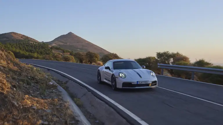Porsche nuova 911 Carrera T - 6