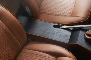 Jaguar E-Type Commemorative - 6