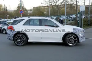 Mercedes GLE 2025 - Foto spia 6-11-2024 - 13